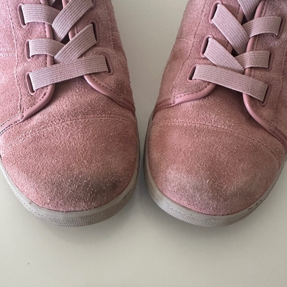 REPOSHING Vionic Pink Jean Suede Sneakers...scuffed and soiled - Picture 12 of 13